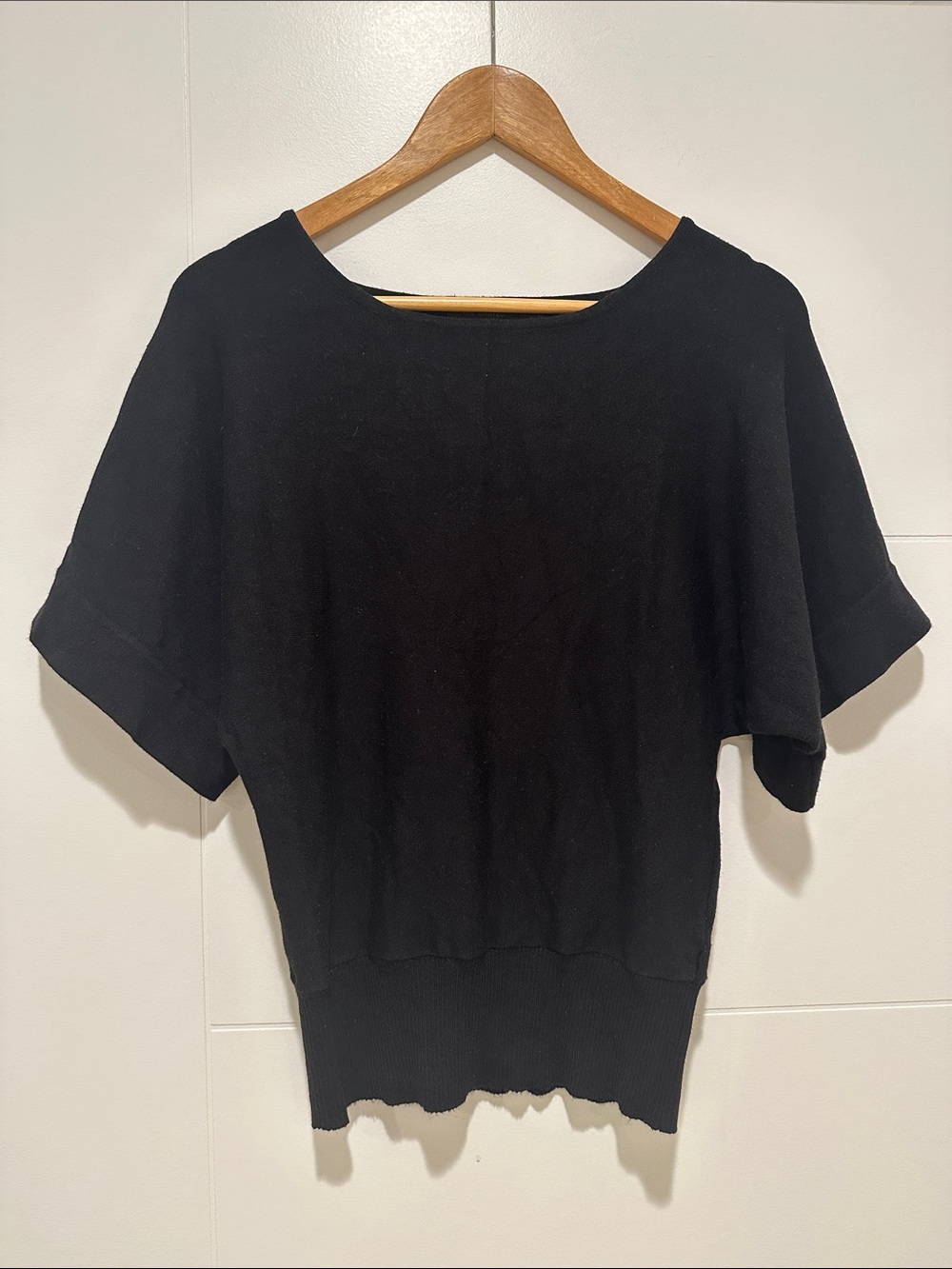 Black Women's Short Sleeve Knit Top